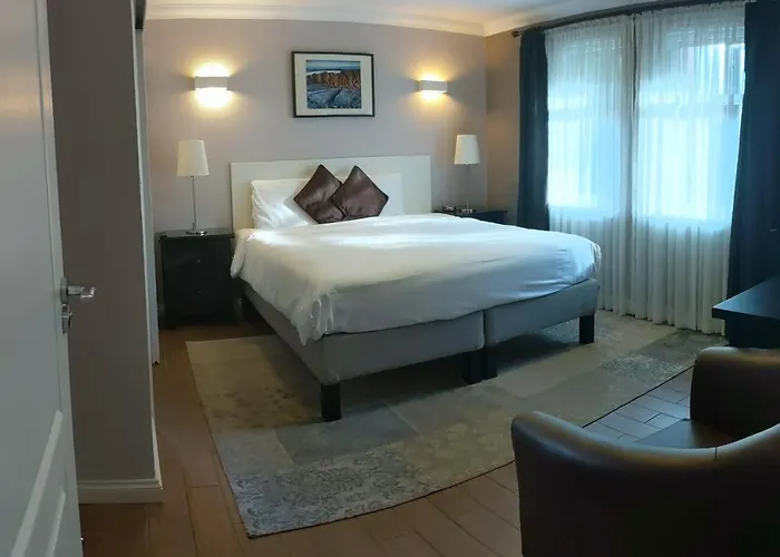 Maclean Guest House